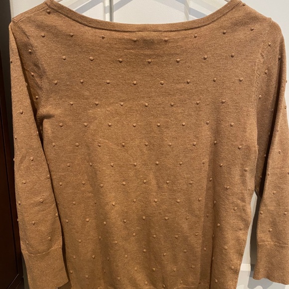 Ann Taylor Factory camel 3/4 sweater - Picture 2 of 4